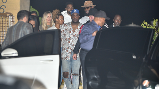 LeBron James teases appearance at California pizzeria, then no-shows<em></em>